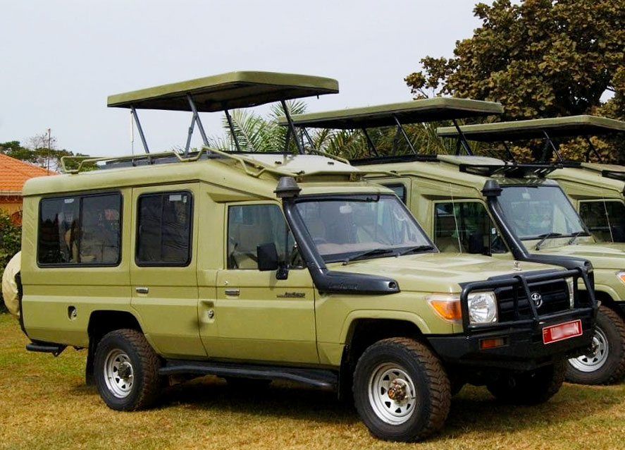 land-cruiser-with-pop-up-roof