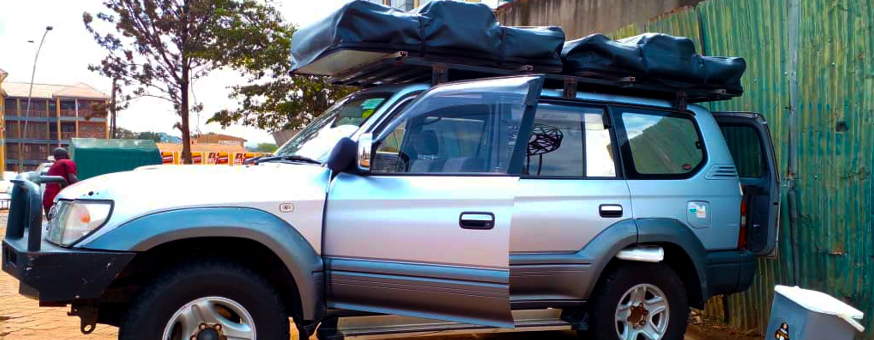 land-cruiser-tx-by-cheap-uganda-self-drive