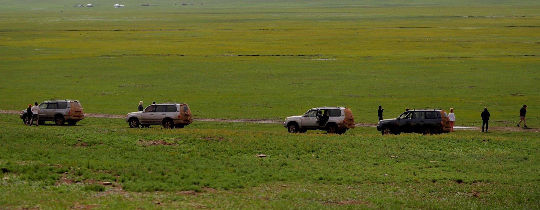 cheap-uganda-self-drive-on-cross-border-safaris