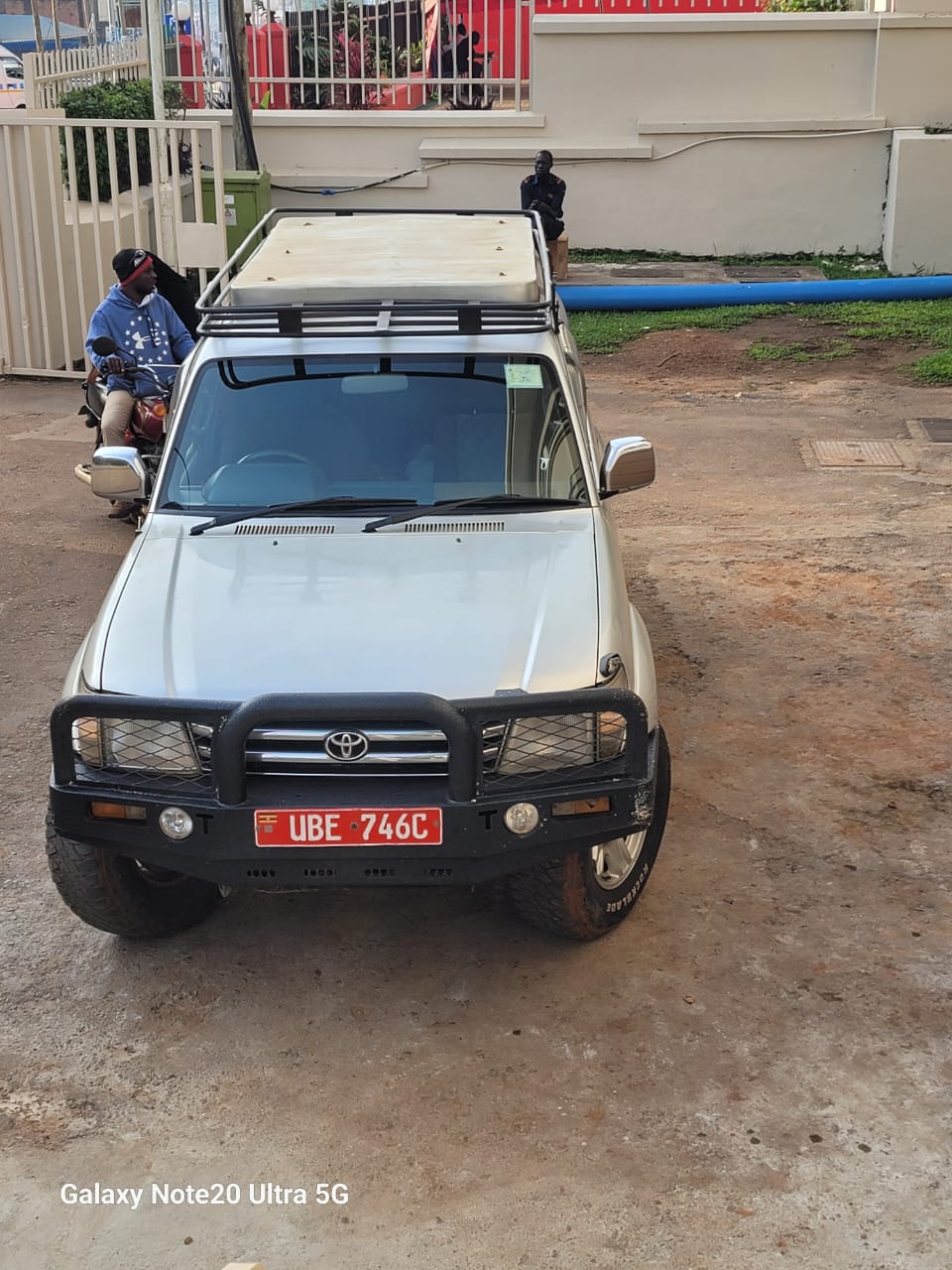 Top Kampala Suburbs to Visit with a Rental Car